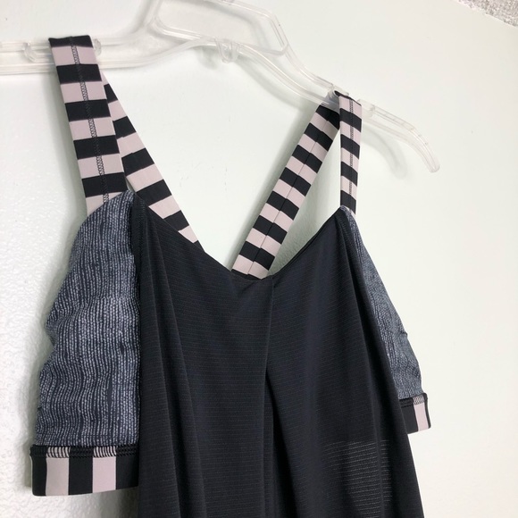 Lululemon Run Times Tank Luxtreme 4 Black Cream Stripe Drawstring Cinched Waist - Picture 2 of 13